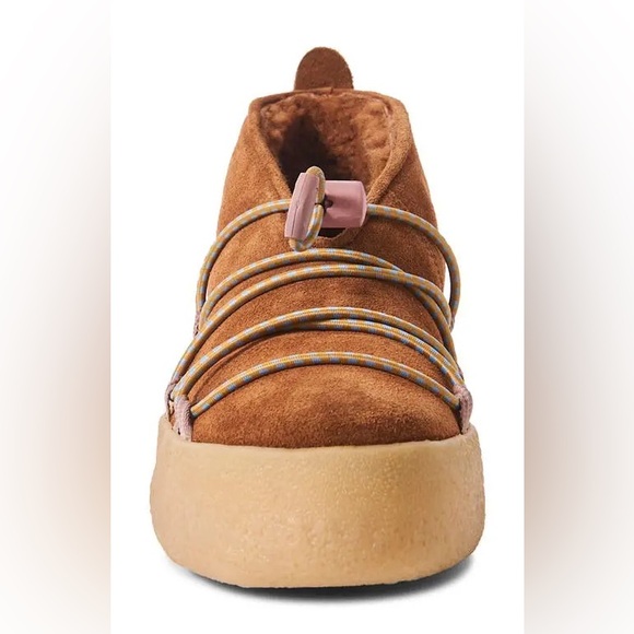 NWT FREE PEOPLE  Snowdrop Genuine Shearling Boots - Burnt Caramel Suede
$168MSRP - Picture 4 of 5